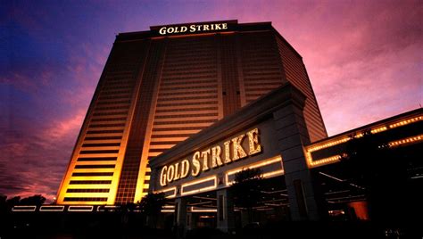  gold strike bar